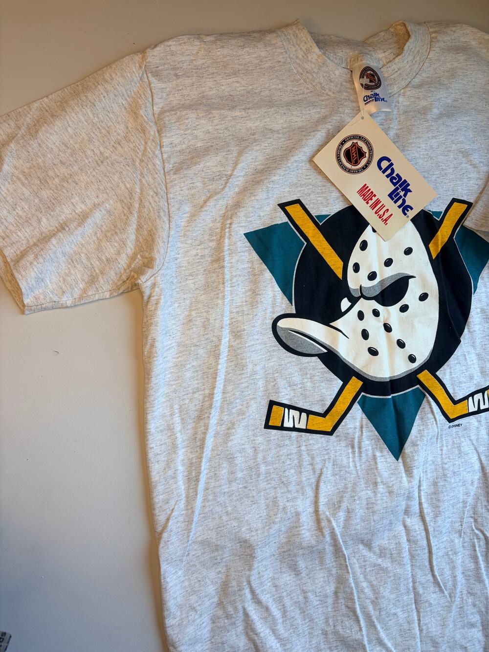 Vintage Chalk Line Mighty Ducks Donald Duck NHL Disney T-Shirt Gray XL